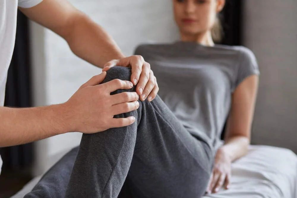 Knee pain management service